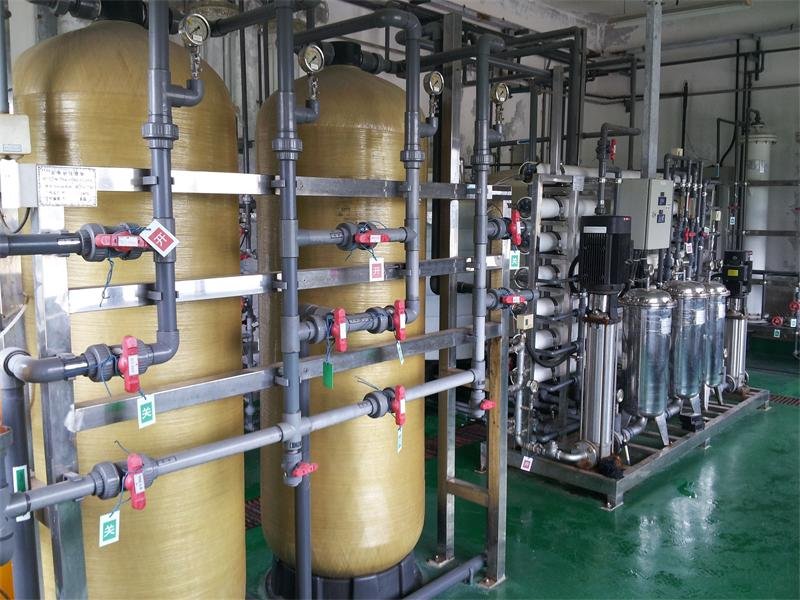 苏州瑞环化工高纯水离子交换设备(图1)